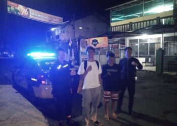 Antisipasi Gukamtibmas, anggota patroli  Polsek Warudoyong Polres Sukabumi Kota Gencar Laksanakan Patroli Malam Hari.