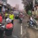 Antisipasi Kemacetan Pagi, Personil Pos Pam  Polsek Sukalarang Melaksanakan Gatur Lalin Saat Jam Masuk Karyawan