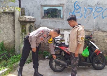 Bhabinkamtibmas Polsek Kebon Pedes Himbau Warganya Agar Tidak Menggunakan Knalpot Brong