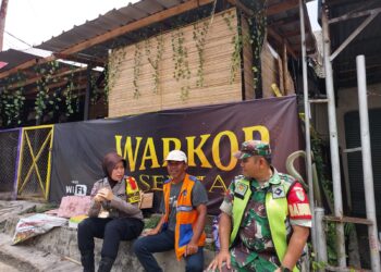 Cegah Curanmor Bhabinkamtibmas Sambangi Juru Parkir