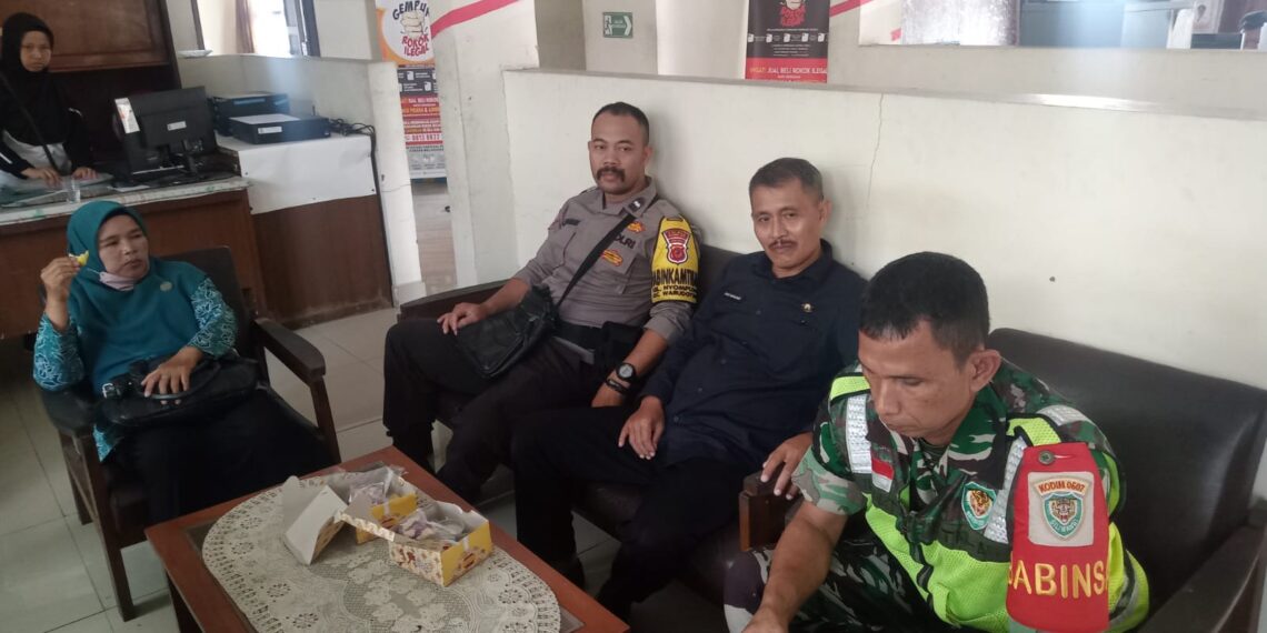 Datangi Warga Langsung, Babinkamtibmas Berikan Himbauan Gukamtibmas