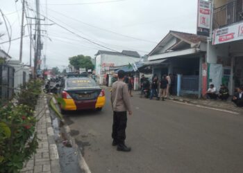 Ciptakan Kamseltibcarlantas, Polsek Citamiang Gelar Pelayanan Rutin Gatur Siang hari