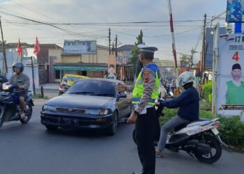 Polsek Warudoyong Gatur Lalu lintas pagi, Bentuk Pelayanan kepada Masyarakat guna terciptanya Kamseltibcar Lantas