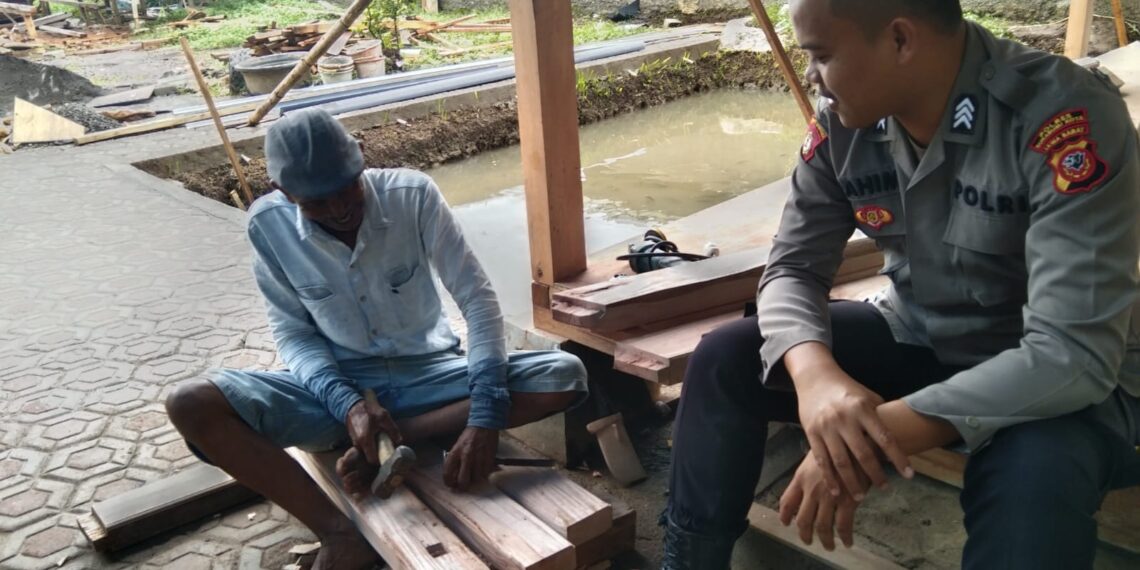 Ciptakan Rasa Aman, Anggota Samapta Polsek Warudoyong Laksanakan Patroli dialogis di Siang Hari