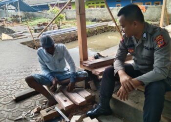 Ciptakan Rasa Aman, Anggota Samapta Polsek Warudoyong Laksanakan Patroli dialogis di Siang Hari