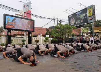 Awal Tahun 2024, 56 Anggota Polres Sukabumi Kota Sandang Pangkat Baru