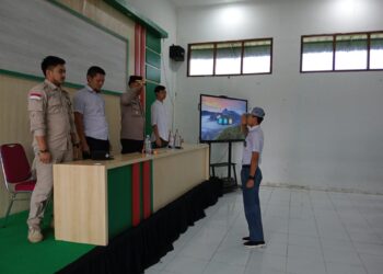 Kapolsek Sukaraja Jadi Pembina Upacara Di Smk Negeri 01 Pertanian Sukaraja