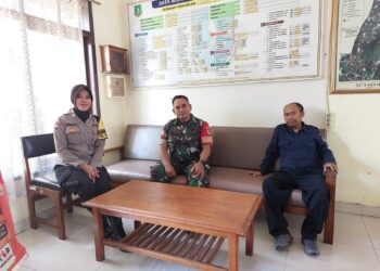 Bhabinkamtibmas Polwan Laksanakan Sambang ke Kantor Kelurahan