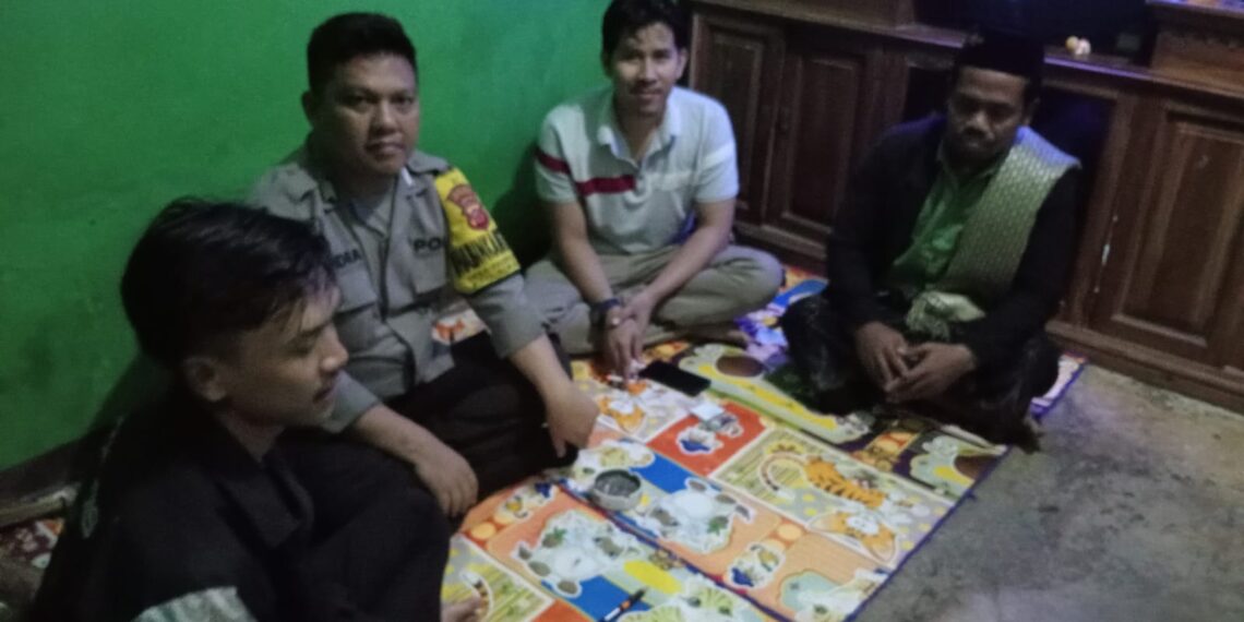 Bhabinkamtibmas Polsek Sukaraja Sampaikan Pesan Kamtibmas
