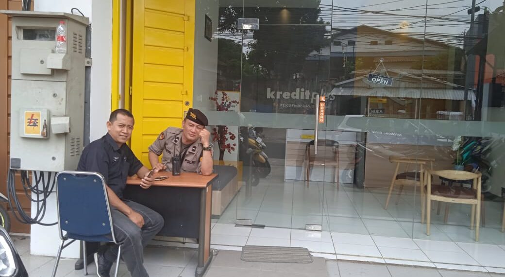 Polsek Warudoyong Lakukan Patroli Dialogis di Siang Hari Ciptakan Kondisi Yang Aman dan Nyaman