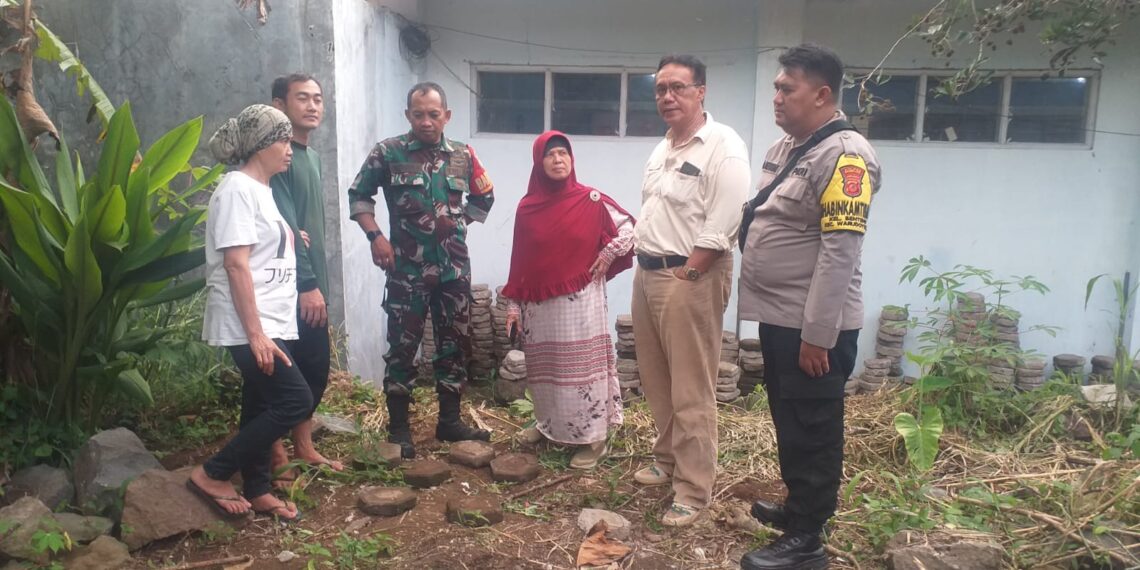 Sampaikan Imbauan Kamtibmas Anggota Bhabinkamtibmas Polsek Warudoyong