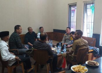 Kapolsek Kebon Pedes Dialogis dengan Kepala Desa, Sampaikan Himbauan Kamtibmas Menjelang Pemilu 2024