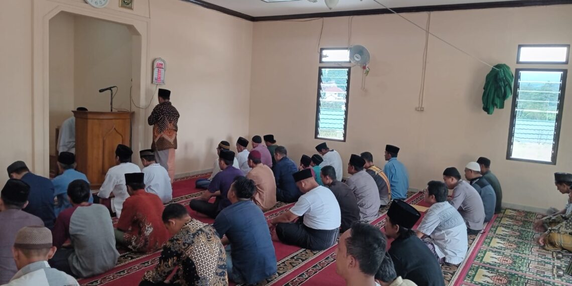 Polsek Gunung Puyuh Laksanakan Kegiatan Safari Shalat Jum’at Keliling (Jumling)