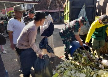 Anggota Polsek Warudoyong Lakukan Kegiatan Jumsih Dengan Koramil