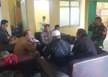 Sinergitas TNI-POLRI Bhabinkamtibmas dan Babinsa Titisan Sambang Warga Binaan.