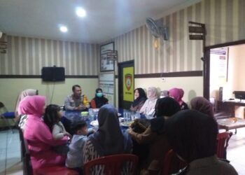 Jalin silaturrahmi, Kapolsek Sukaraja Bersama Ketua Ranting Bhayangkari Sukaraja Menggelar Pertemuan Dengan Ibu-Ibu Bhayangkari