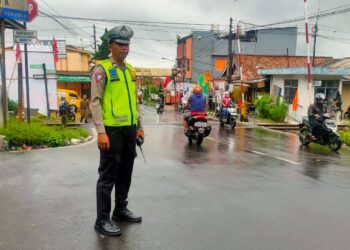 Polsek Warudoyong Gatur Lalu Lintas Pagi, Bentuk Pelayanan kepada Masyarakat guna terciptanya Kamseltibcar Lantas