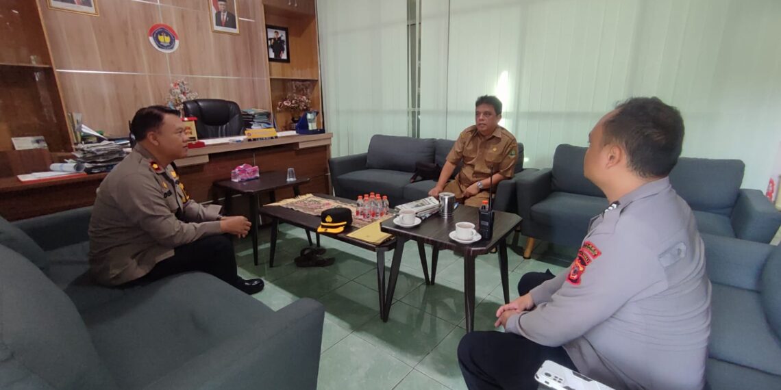 Silaturahmi Ke Beberapa Sekolah Bhabinkamtibmas Polsek Sukaraja