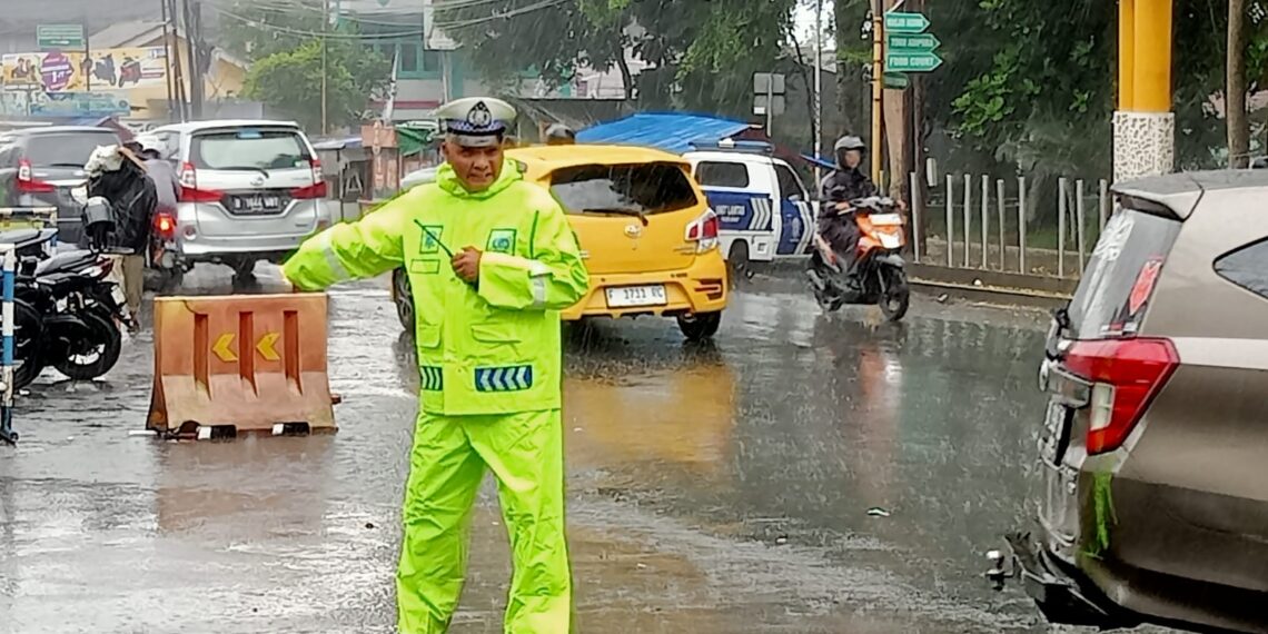 Kegiatan Rutinitas gatur pagi Personil Polsek Cisaat  Polres Sukabumi Kota