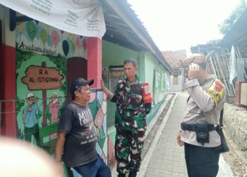 Datangi Warga Langsung, Babinkamtibmas Berikan Himbauan Gukamtibmas