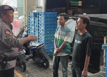 Lakukan Patroli Malam Polsek Lembursitu Ciptakan Rasa Aman