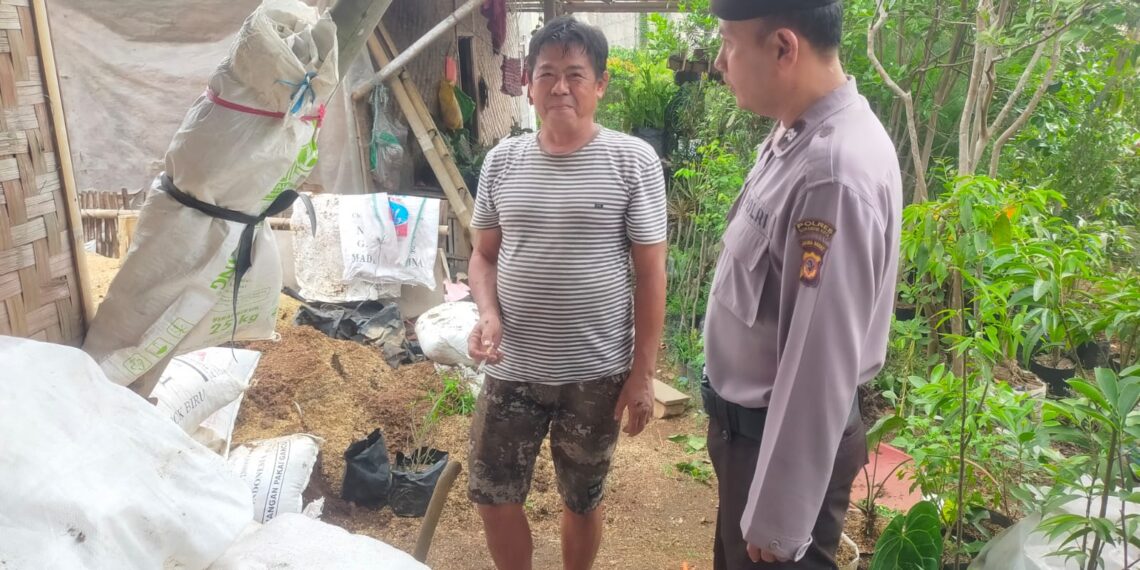 Sampaikan Pesan Kamtibmas Unit Samapta Polsek Cibeureum Lakukan Patroli Siang Hari