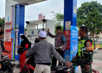 Patroli SPBU di Kecamatan Sukalarang, Anggota Polsek Sukalarang Imbau Jaga Kamtibmas
