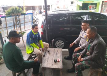 Sampaikan Imbauan Kamtibmas Anggota Bhabinkamtibmas Polsek Warudoyong