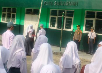 Tingkatkan Kesadaran Kamtibmas di Kalangan Pelajar, Polsek Baros Polres Sukabumi Kota Gelar Police Goes to School.