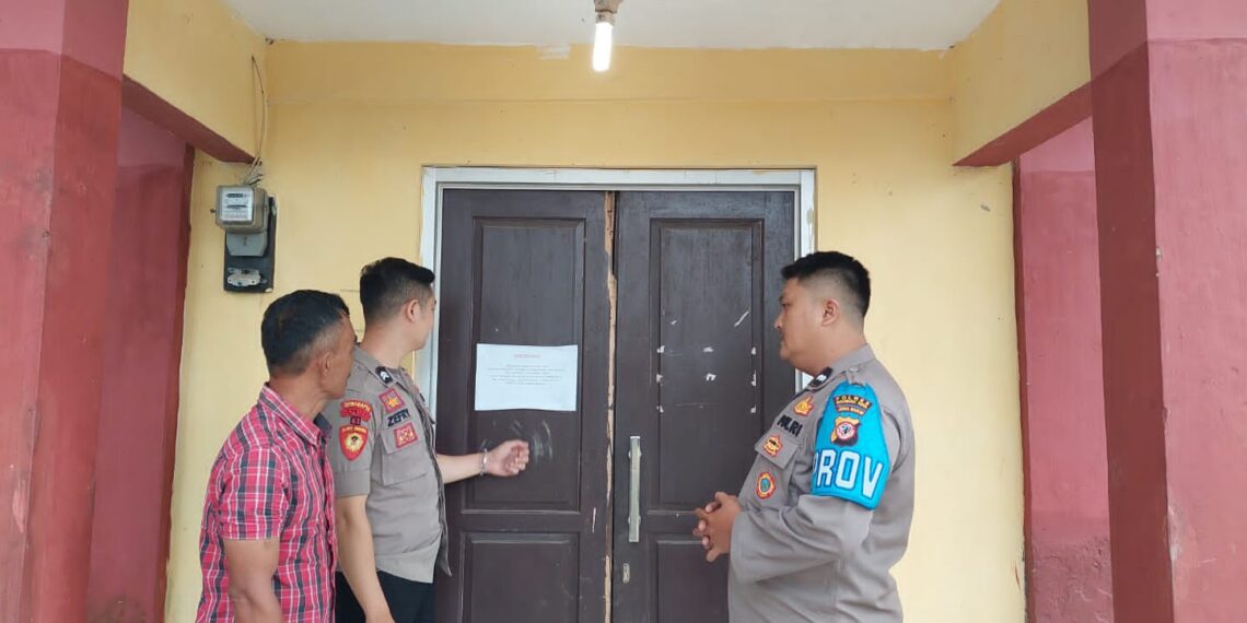 Patroli Polsek Kadudampit kontrol gudang logistik