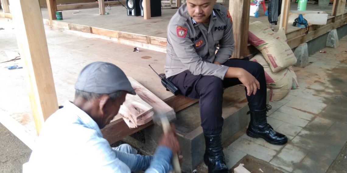 Anggota Samapta Polsek Warudoyong Laksanakan Patroli dialogis di Siang Hari