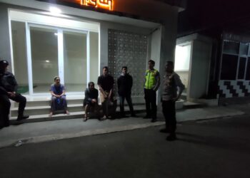Antisipasi Gukamtibmas, anggota patroli  Polsek Warudoyong Polres Sukabumi Kota Gencar Laksanakan Patroli Malam Hari.