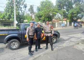Sampaikan Himbauan Kamtimbas, Anggota Patroli Dan Bhabinkamtibmas Sambangi Petugas Security