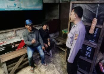 Polsek Cibeureum Pertajam Patroli Malam Hari  Cegah Gangguan Kamtibmas