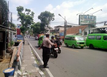 Unit Patroli Polsek Gunung Puyuh Polres Sukabumi Kota Secara Rutin Laksanakan Kegiatan Penjagaan Dan Pengaturan (Gatur) Lalu Lintas