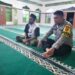 Polsek Warudoyong Lakukan Sholat Subuh Berjama’ah Bersama Warga Di Masjid Al Barokah Kec Warudoyong
