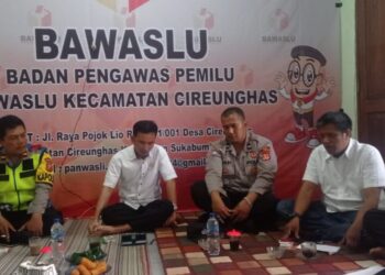 Laksanakan PAM dan Monitoring Tahapan Seleksi / Tes Wawancara Peserta Calon Petugas Pengawas TPS, Polsek Cireunghas