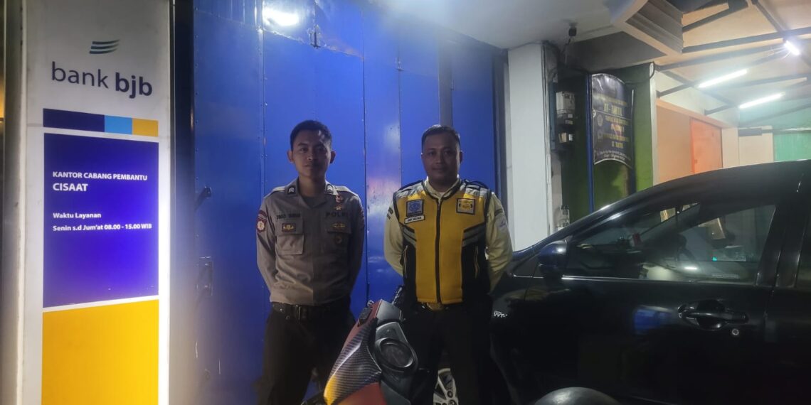 Antisipasi Kejahatan di Malam Hari Polsek Cisaat Gelar Patroli KRYD