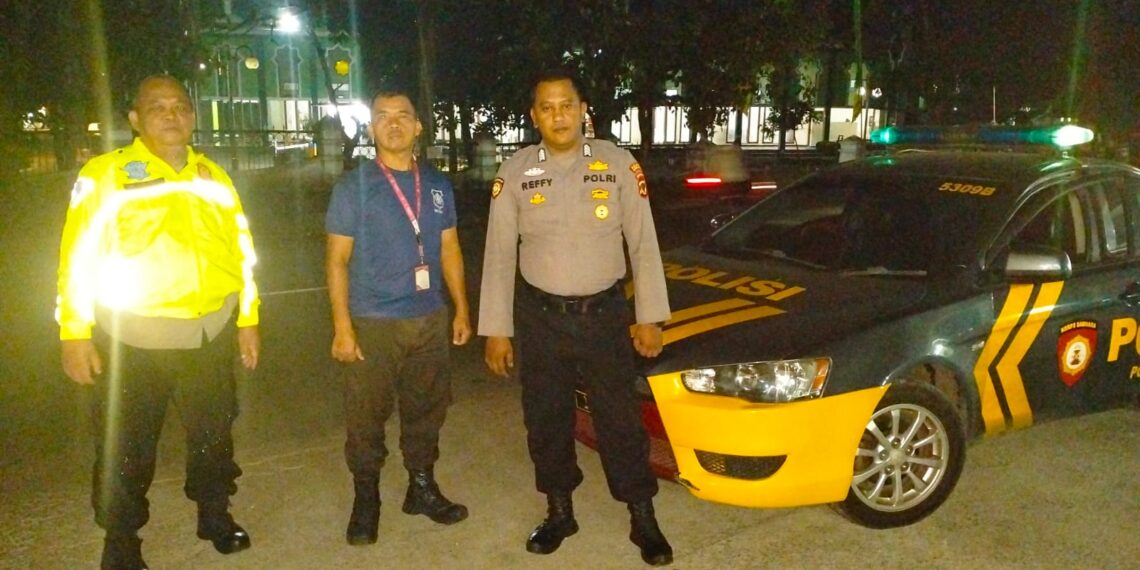 Patroli Malam, Unit Samapta Polsek Cisaat Tekan Kriminalitas dan Gangguan Kamtibmas