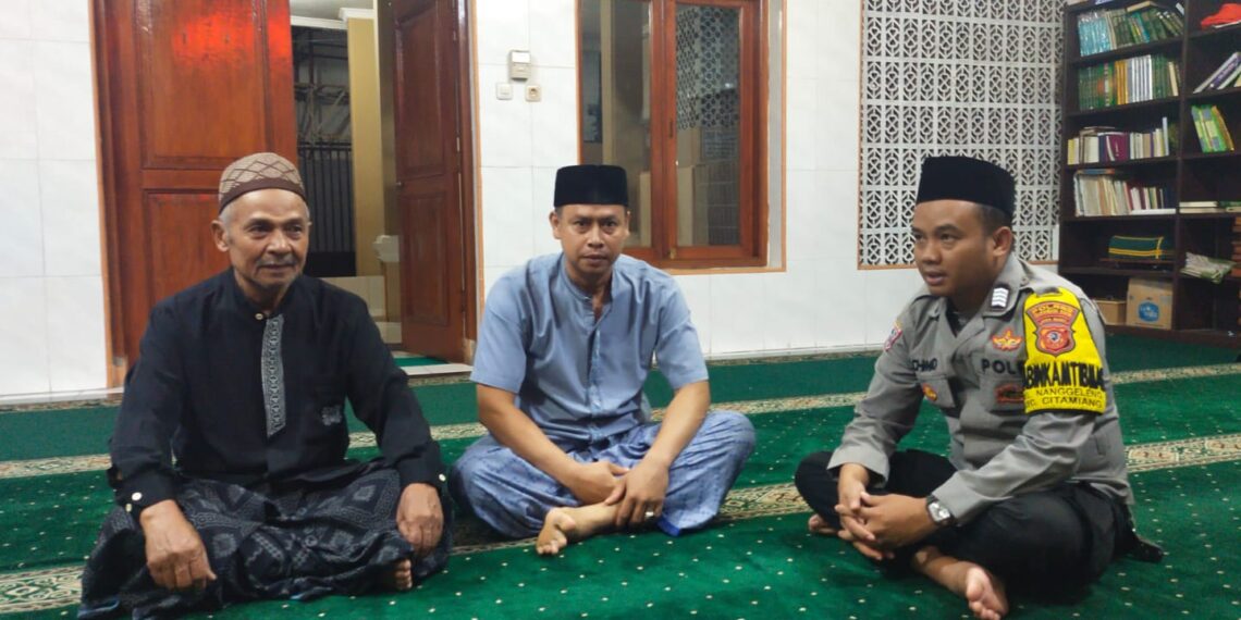 Giat Shalat Subuh Berjamaah Bersama Warga Bhabinkamtibmas Polsek Citamiang