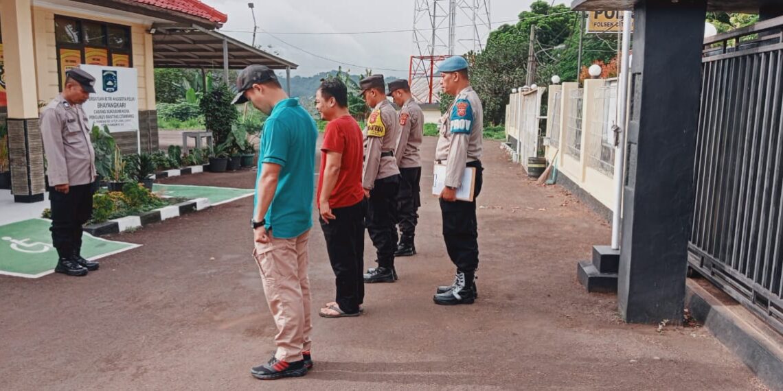 Polsek Citamiang Gelar Apel Pagi Sebagai Bentuk Kedisiplinan.