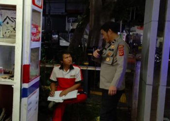 Anggota Patroli Polsek Warudoyong Polres Sukabumi Kota Gencar Laksanakan Patroli Malam Hari