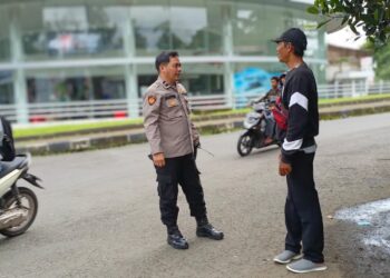 Ciptakan Rasa Aman, Anggota Samapta Polsek Warudoyong Laksanakan Patroli dialogis di Siang Hari