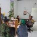 Sampaikan Pesan Kamtibmas Bhabinkamtibmas Polsek Cibeureum dan Babinsa Silaturahmi Dengan Warga Masyarakat