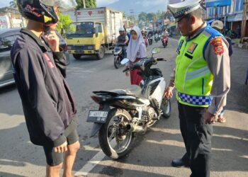Polsek Sukaraja Rutin Melakukan Penertiban Knalpot Yang Tidak Sesuai Speknya Di Sejumlah Titik Di Area Setempat