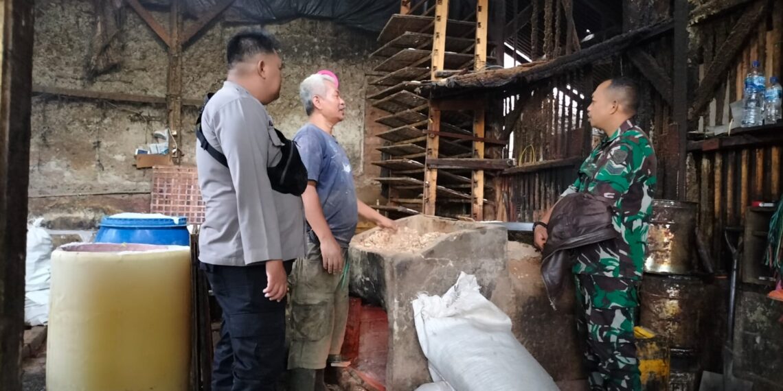 Jaga Kondusifitas Kamtibmas di Wilayah Binaan dan Beri Imbauan Pada Masyarakat Anggota Bhabinkamtibmas Warudoyong