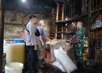 Jaga Kondusifitas Kamtibmas di Wilayah Binaan dan Beri Imbauan Pada Masyarakat Anggota Bhabinkamtibmas Warudoyong