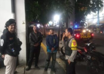 Antisipasi Curanmor, Polsek Gunungpuyuh Berikan Himbauan Kepada Tukang Parkir