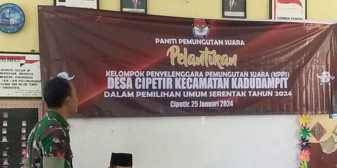 Bhabinkamtibmas Polsek Kadudampit Hadiri Pelantikan Anggota PPS