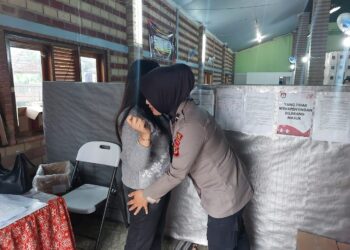 Amankan Kegiatan Penyortiran Dan Pelipatan Surat Suara Pemilu 2024, Polsek Warudoyong Polres Sukabumi Kota Kerahkan Sejumlah Personelnya